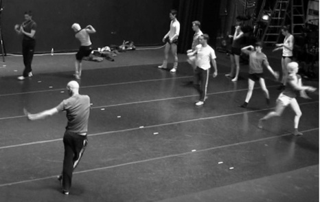 Picture 1b. Wayne McGregor showing the troupe a phrase